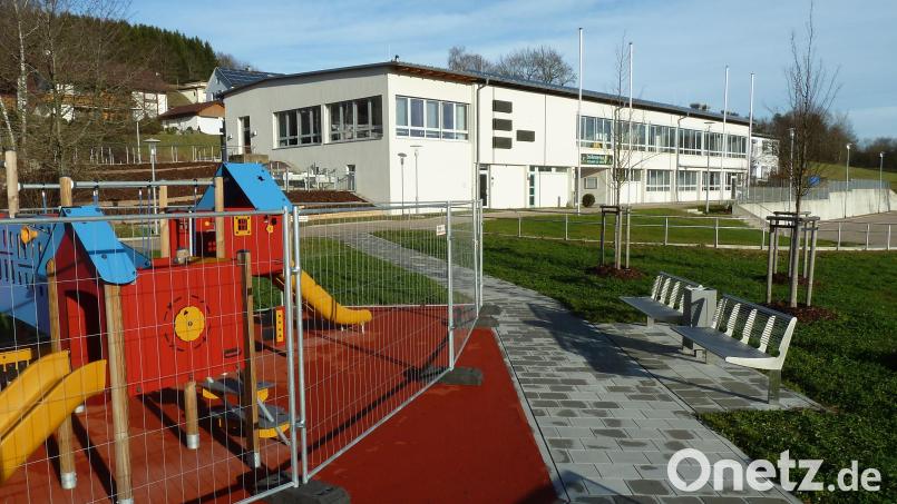 Das Emil-Kemmer-Haus ist wieder bewirtschaftet, und auch der Spielplatz lädt zum Toben ein. Archivbild: Portner