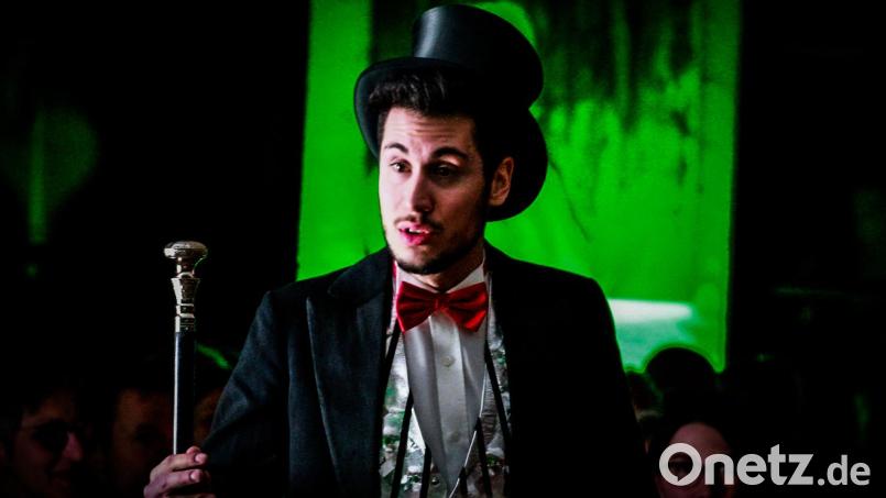 Nils Dirscherl als Conférencier Bild: Freya Fehse