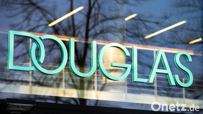 Die Parfümerie Douglas verabschiedet sich aus Amberg und der Altstadt. Weitere namhafte Filialisten machen das auch. Bild: Christian Köster/Douglas