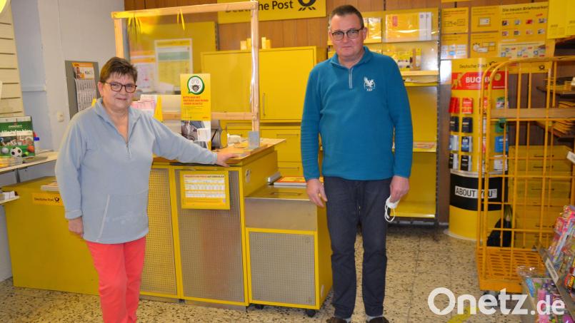 Ramona und Uwe Hennig sind seit 1. Februar die neuen Posthalter in Moosbach Bild: gi