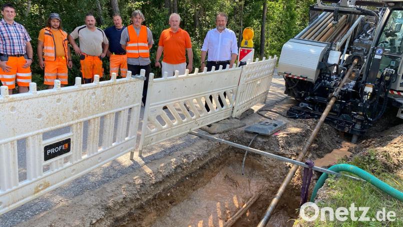 Vergangenes Jahr wurden schon Teile der Wasserleitungen im Netz der Brudersdorfer Gruppe erneuert, wie hier bei Passelsdorf. Die Fördergelder der Maßnahme lassen jedoch noch auf sich warten. Archivbild: Amann