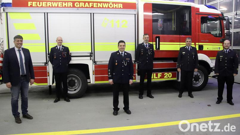 Bürgermeister Edgar Knobloch (von links) sagte Marco Arnold, Alexander Richter und Carsten Engelhardt seine Unterstützung zu. Auch Wolfgang Schwarz und Marco Saller gratulierten. Bild: jma