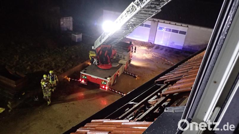 Die Feuerwehr musste zu einem Brand in Regensburg im Stadtteil Obereisling ausrücken. Starke Sturmböen erschwerten den Einsatz. Symbolbild: Stadt Regensburg