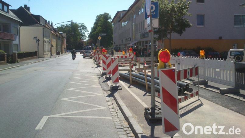Immer wieder müssen die Stadtwerke Amberg zum Erhalt der Stromversorgung Baumaßnahmen durchführen – hier in der Fleurystraße, ab Ende Februar 2022 in der Amberger Innenstadt Bild: Werner Rubenbauer/Stadtwerke Amberg/exb