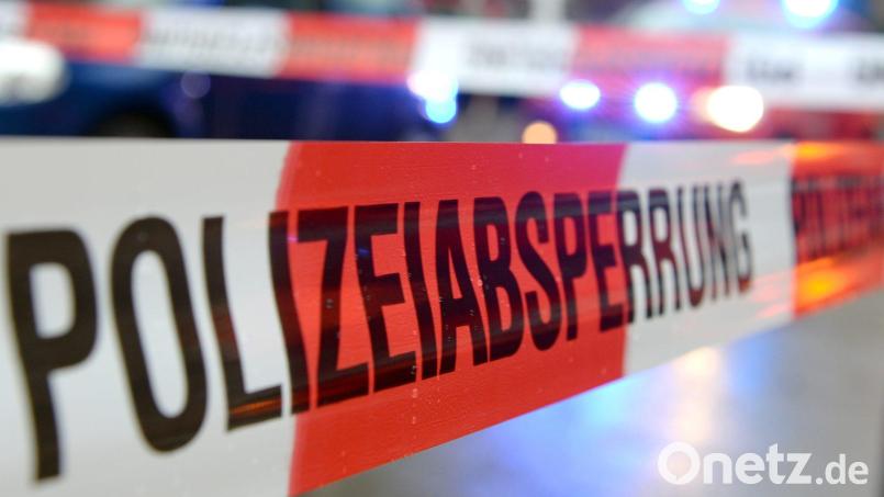 In Fürth hat ein Lkw mehrere Autos gerammt. Symbolbild: Patrick Seeger/dpa