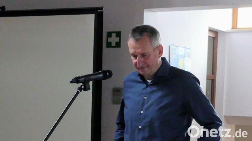 Die Grundschule Rieden verabschiedet Hausmeister Anton Schmal in den Ruhestand. Bild: sam