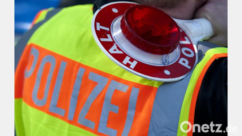 Die Verkehrspolizei hatte an verschiedenen Stellen im Landkreis Amberg-Sulzbach ein Auge auf die gefahrenen Geschwindigkeiten. Bild: Swen Pförtner/dpa