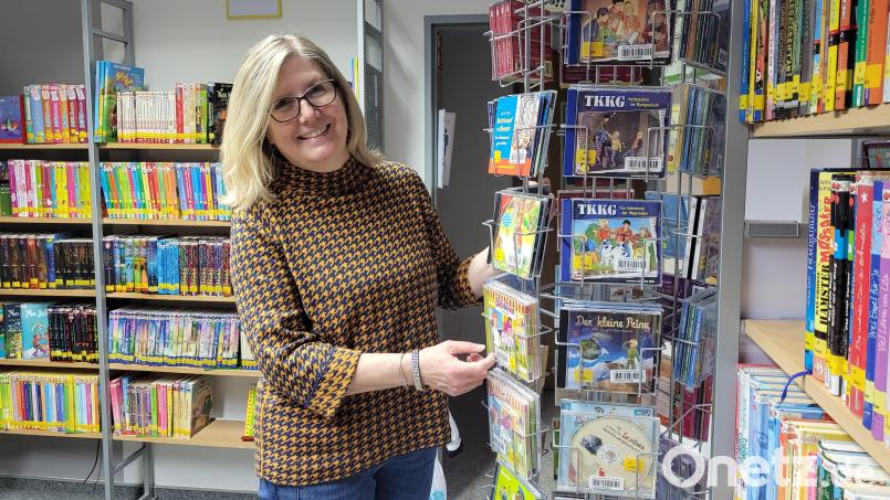 Einen deutlichen Rückgang bei den Ausleihzahlen gab es bei den Hörspielen. Büchereileiterin Anita Benkhardt führt dies vor allem auf die Einschränkungen wegen der Corona-Pandemie zurück. Bild: Julia Benkhardt