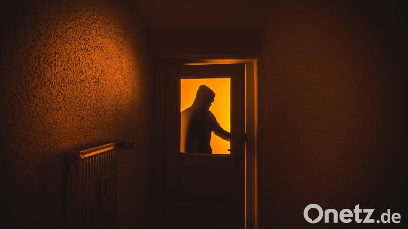 Einen niedrigen dreistelligen Geldbetrag erbeutete ein Dieb, der sich über Nacht in den Verkaufsraum einer Hof-Metzgerei im Nürnberger Land eingeschlichen hat. Symbolbild: Nicolas Armer/dpa