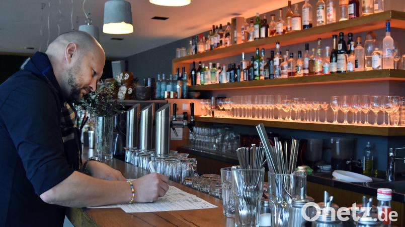 Michael Sonntag, Geschäftsführender Gesellschafter der Weissglut GmbH, weist auf seiner Meinung nach ungute Entwicklungen in der Gastro-Branche hin: „Das wird noch schlimm.“ Bild: Stephan Huber