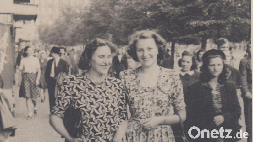 Ein Bild aus glücklichen Tagen: Vlasta und Marie Šterbová im Jahr 1949 in Prag. Bild: Archiv Pametníka/Memory of nations