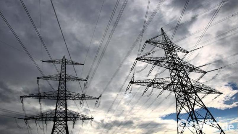 Die Unterbrechung der Stromversorgung dauerte zwischen vier Minuten und über zwei Stunden. Symbolbild: Karl-Josef Hildenbrand/dpa