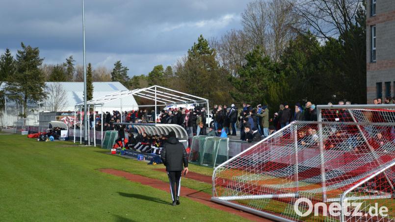 Das Interesse an U19-Spielen des 1. FC Nürnberg ist groß. Bild: mr