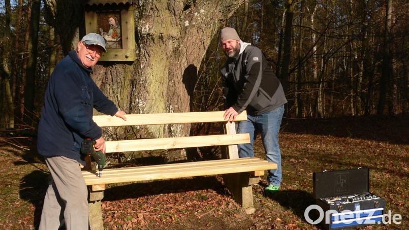 Die Ruhebänke rund um den Koppelberg können nun wieder genützt werden. Der OWV hat sie auf Vordermann gebracht. Bild: mh