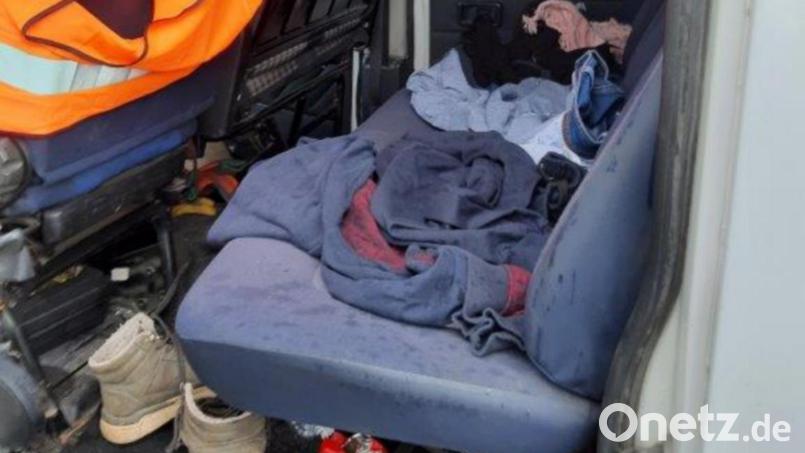 Auf der Rücksitzbank eines Kleintransporters wurden neun Türken nach Deutschland geschleust. Bild: Bundespolizei/exb