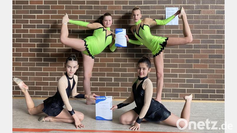 Lena Will und Stella Nistschuk (vorne) und Karolynn Hartmann und Karolina Golcer (hinten). Bild: exb
