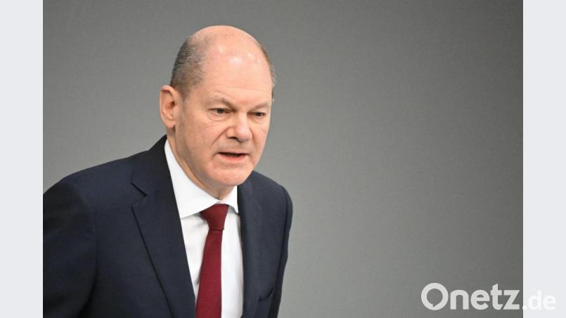 Bundeskanzler Olaf Scholz während der Sondersitzung des Bundestags zum Krieg in der Ukraine. Bild: Bernd von Jutrczenka/dpa
