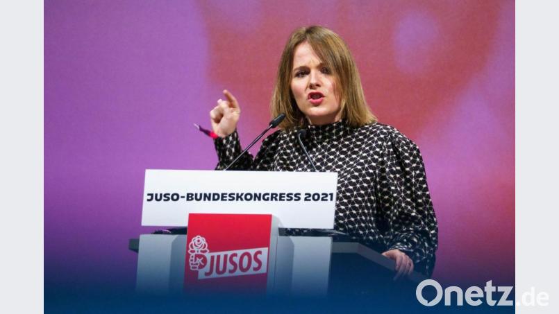 Die Juso-Bundesvorsitzende Jessica Rosenthal sieht die geplanten Milliarden-Investitionen in die Bundeswehr kritisch. Bild: Frank Rumpenhorst/dpa