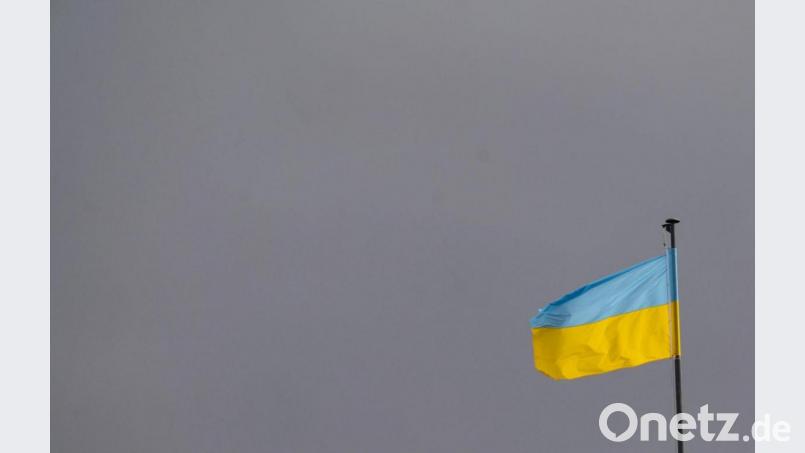 Die Flagge der Ukraine ist zum Symbol des Protestes gegen den russischen Krieg geworden. Bild: Marijan Murat/dpa