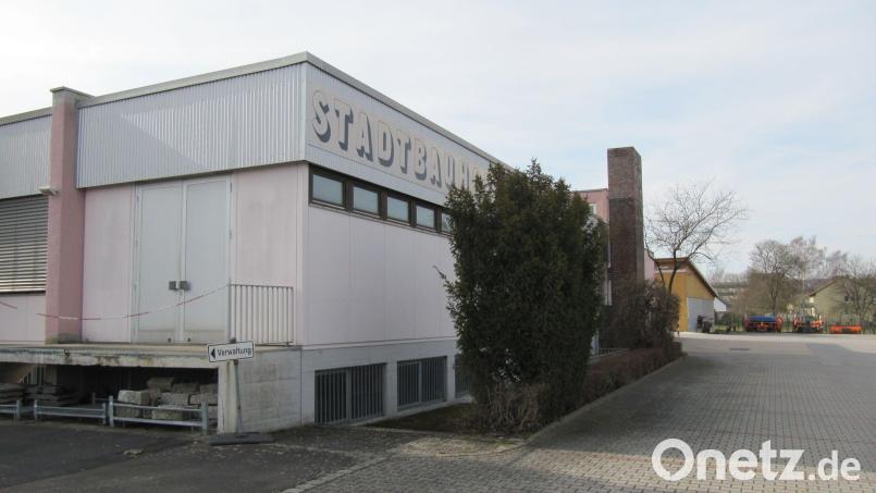 Mit einer Photovoltaikanlage auf dem Dach des städtischen Bauhofs und der Salzhalle könnte die Stadt Hirschau mittel- und langfristig deutlich Energiekosten einsparen. Gleiches gilt für die Kläranlage und das Wasserwerk. Bild: fg