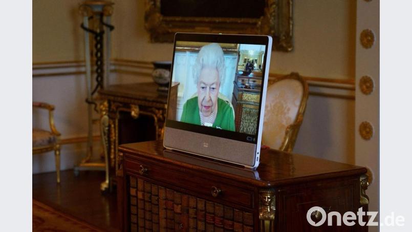 Königin Elizabeth II. bei einer virtuellen Audienz im Buckingham Palast. Bild: Victoria Jones/PA Wire/dpa