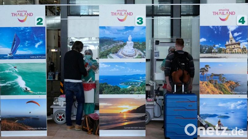 Urlaubsrückkehrer nach Deutschland können im Frühjahr mit deutlichen Erleichterungen rechnen. Bild: Sakchai Lalit/AP/dpa