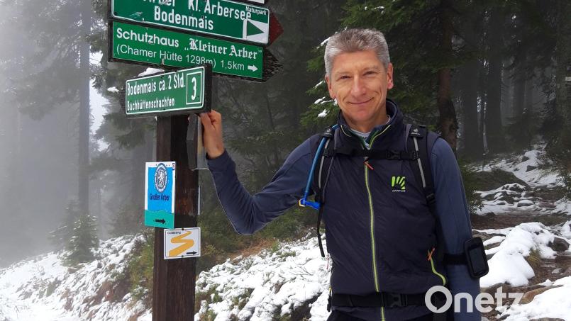 Herbert Deutschländer mal nicht als Radsportler unterwegs, sondern beim Wandern im Arbergebiet. Bild: Deutschländer
