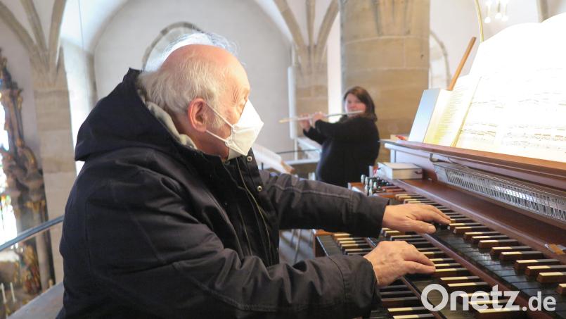 Rudolf Pscherer und seine Tochter Ann Kristina spielten beim Requiem für Josef Pinzer Trauermusik von Johann Sebastian Bach. Bild: jzk
