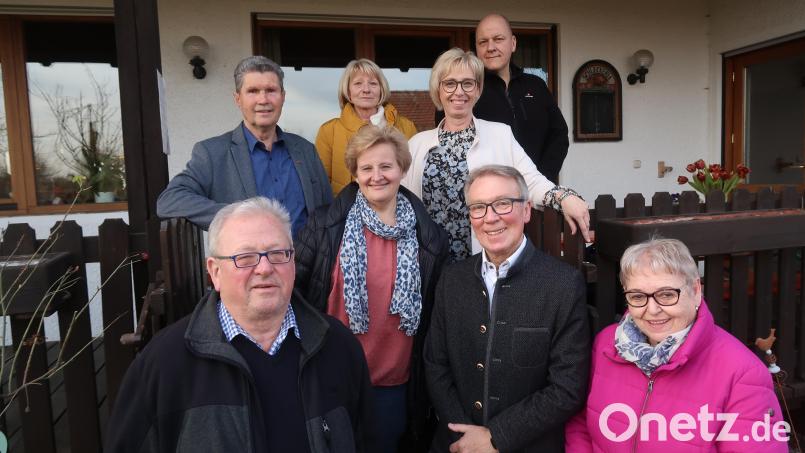 Die neugewählte Vorstandschaft des VdK Weiden Süd mit der neuen Vorsitzenden Claudia Lochner (Mitte). Bild: Kunz