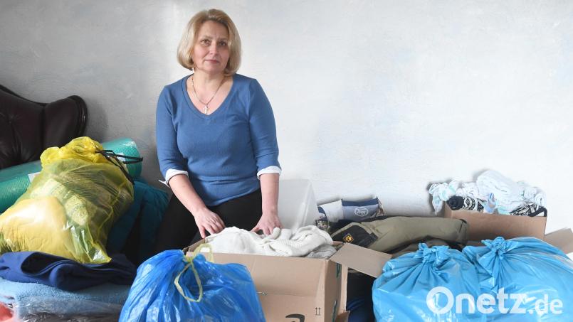 Einige Säcke an Hilfsgütern für die Ukraine hat Halina Dirnberger schon gesammelt. Spenden von Kollegen und Freunden. Bild: Gabi Schönberger