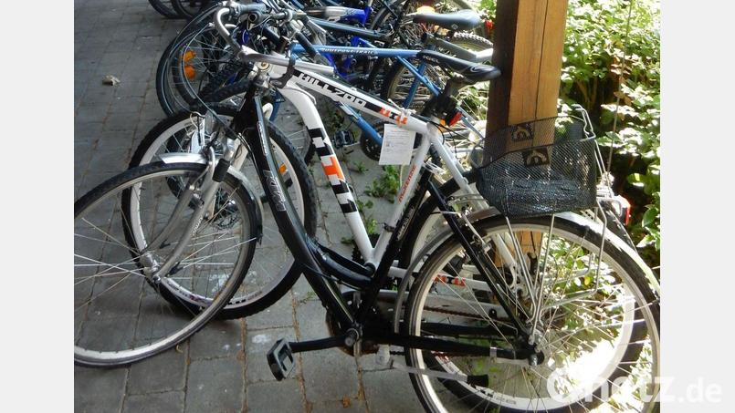Eine ganze Serie an Fahrraddiebstählen klärten Polizisten aus den Landkreisen Neustadt/WN und Amberg-Sulzbach auf. Symbolbild: Christine Ascherl