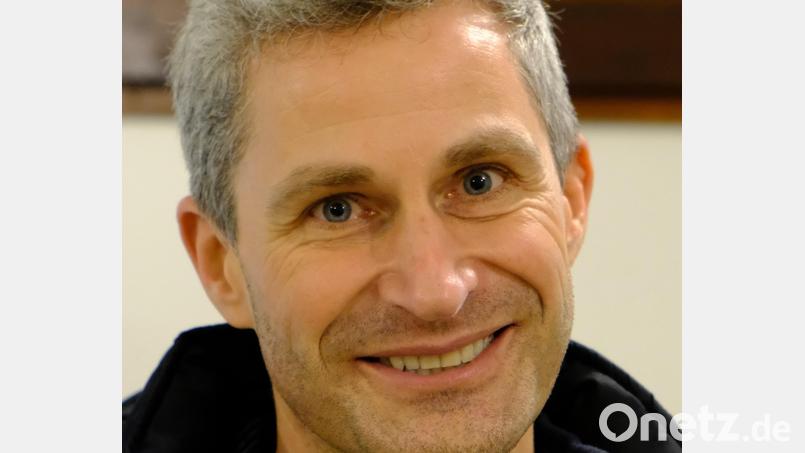 Architekt Ralf Stadter berücksichtigt, Anregungen aus dem Marktgemeinderat folgend, im Bebauungsplanentwurf Sandbrunnen V und VI auch verdichtetes Bauen. Bild: do