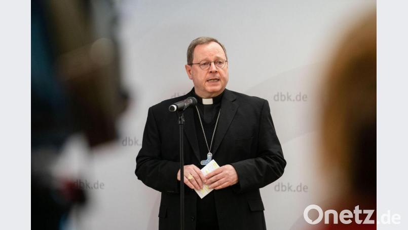 Der Vorsitzende der Deutschen Bischofskonferenz, Georg Bätzing, spricht bei der Eröffnungspressekonferenz der Frühjahrs-Vollversammlung der Deutschen Bischofskonferenz. Bild: Nicolas Armer/dpa