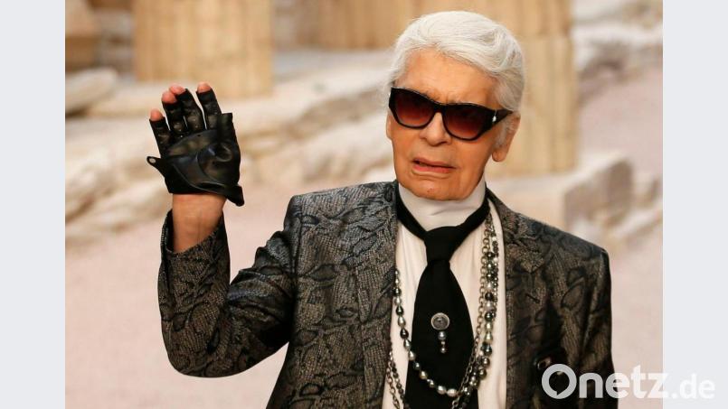 Der Modedesigner Karl Lagerfeld sagte, man dürfe sich selbst vor seiner Katze nicht gehen lassen. Bild: Francois Mori/AP/dpa
