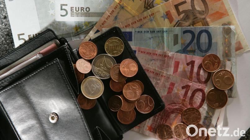 Frauen erhielten mit durchschnittlich 19,12 Euro brutto pro Stunde 4,08 Euro weniger als Männer (23,20 Euro). Bild: Jens Büttner/dpa-Zentralbild/dpa