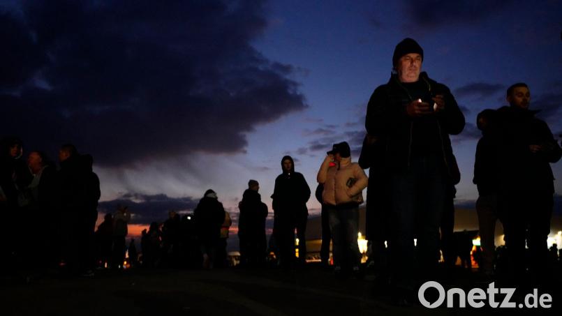 Es sind wohl inzwischen Millionen von Menschen auf der Flucht in der Ukraine. Wieviele davon nach Amberg kommen, kann aktuell noch niemand sagen. Bild: Petr David Josek/AP/dpa