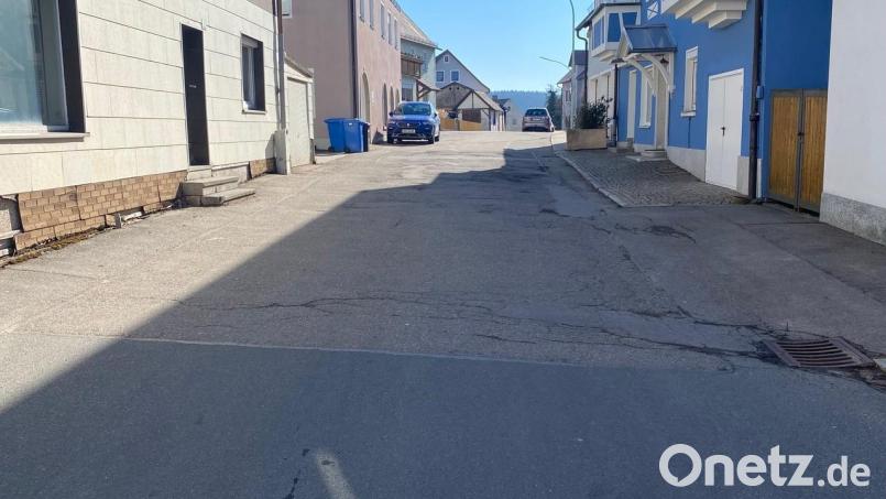 Die Oberviechtacher Straße ist Teil der Pläne zur Dorferneuerung in Tännesberg. Bild: Josef Glas