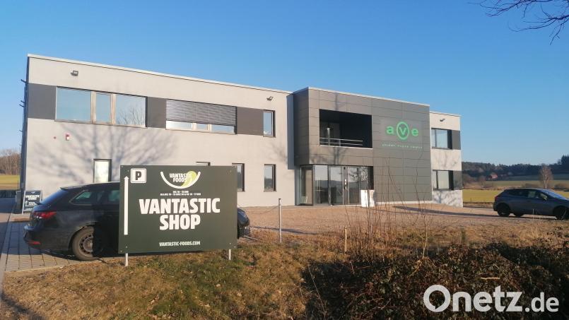 Das Gebäude des Absolute Vegan Empire in Nabburg muss nachträglich genehmigt werden. Bild: Winderl