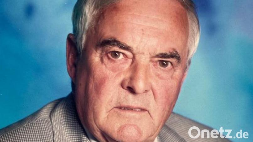 Verstorben: Altbürgermeister Xaver Hinteneder. Bild: Maier/exb