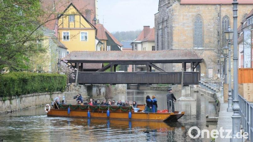 Bier- oder Weißwurstfahrten mit der Plätte erfreuen sich großer Beliebtheit. Allerdings verkauft die Stadt Amberg dieses besondere Angebot oft unter Wert. Archivbild: Huber