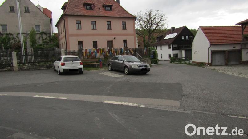 Die Fortsetzung der Ortssanierung in Kürmreuth wird auch den Dorfplatz verändern. Archivbild: sck