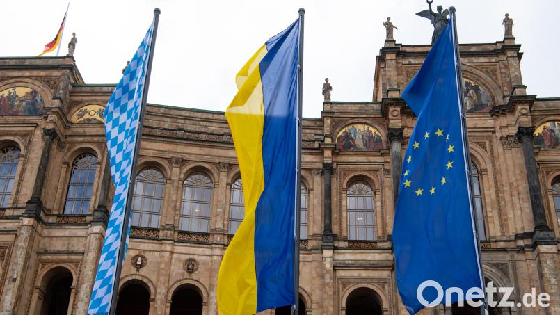 Der bayerische Landtag soll 100 Millionen Euro für die Betreuung der Geflüchteten aus der Ukraine bereitstellen, fordern die Grünen. Bild: Sven Hoppe
