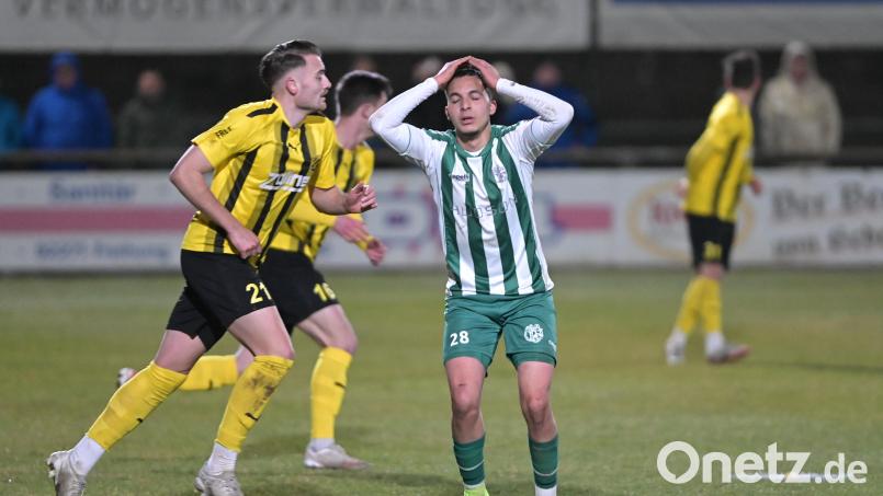 Gegen die DJK Vilzing am Mittwoch vergab die DJK Gebenbach einige wenige gute Chancen. Hier hatte Salah el Berd (Mitte) den Ausgleich nach dem 0:1 auf dem Fuß, vergab aber. Archivbild: ref
