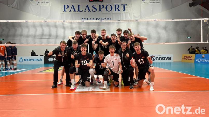 Das deutsche U18-Volleyball-Team spielt an Ostern in Schwandorf und Amberg. Bild: Privat/exb