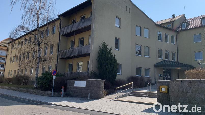 Momentan setzt der Landkreis nicht auf das ehemalige Krankenhaus als Flüchtlingsunterkunft. Bild: ck