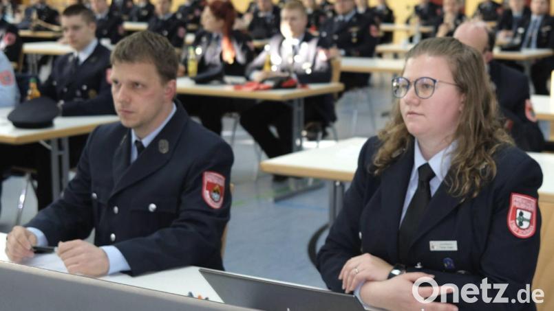 Die Jugendwarte der Feuerwehren trafen sich am Sonntag in der Stadthalle Maxhütte-Haidhof zur Frühjahrstagung. Bild: Hirsch