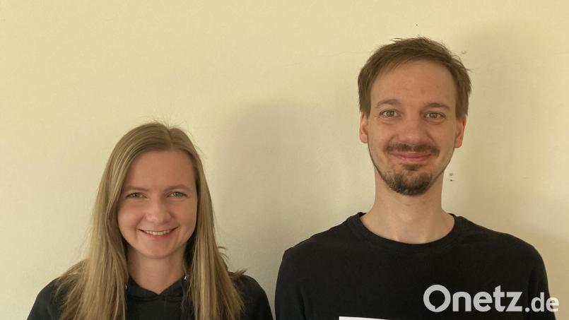 Die Lehrstellenbeauftragte Franziska Irlbacher und der JU-Ortsvorsitzende Kilian Mauderer erstellten den Lehrstellenspiegel. Bild: JU Schwarzenfeld/exb