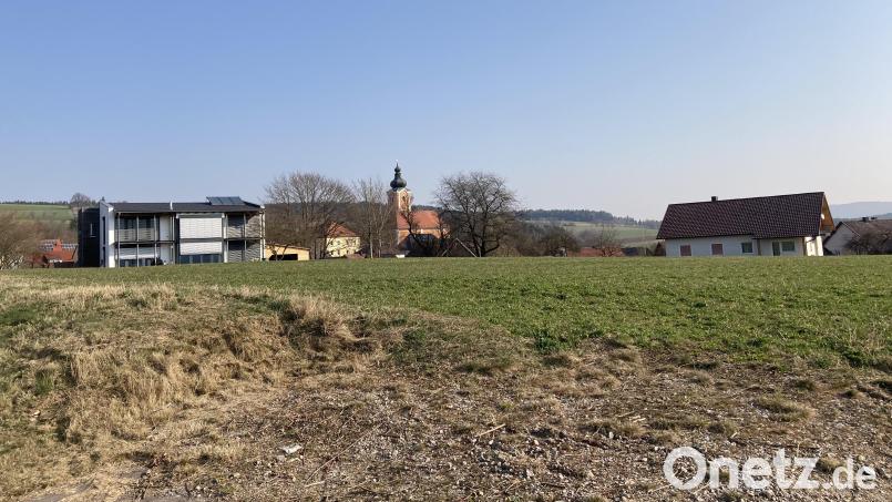 Noch in diesem Jahr wird der Bebauungsplan für das neue Baugebiet &quot;Heiglfeld&quot;, das in Richtung Prackendorf liegt, aufgestellt. Auch der Abwasseranschluss soll noch gebaut werden. Bild: wel