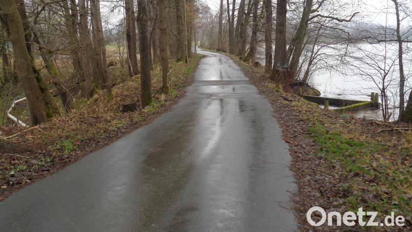 Die Straße zwischen Muschenried und Haselweiher soll saniert werden. Bild: amö