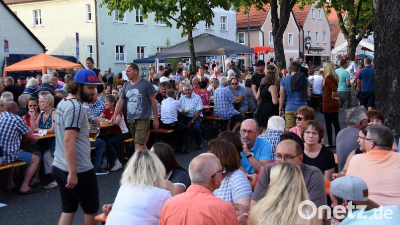 Die Neustädter haben zuletzt 2019 ihr Bürgerfest gefeiert. Heuer soll es wieder stattfinden, falls es im Juli nicht erneut eine 2G- oder 3G-Regelung geben sollte. Archivbild: bgm
